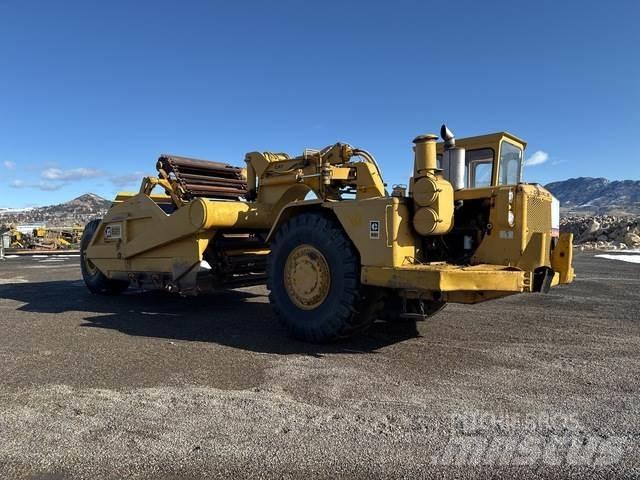 CAT 621 Skrabere