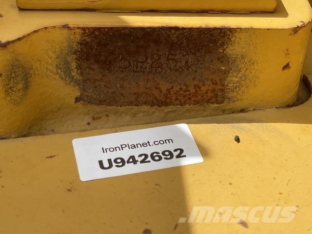 CAT 621B Skrabere