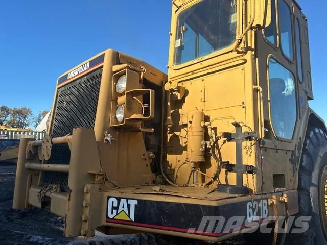 CAT 621B Skrabere