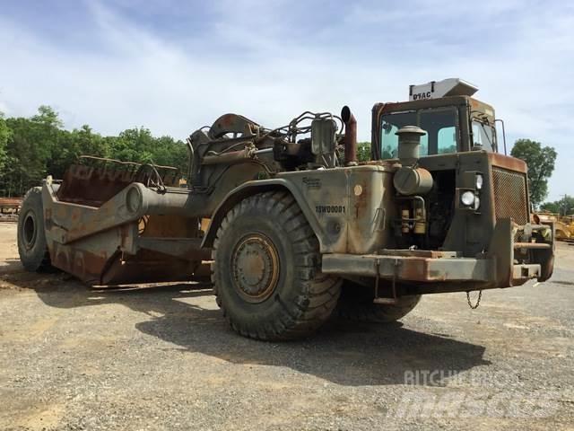 CAT 621B MIL Skrabere