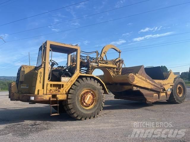 CAT 621F Skrabere