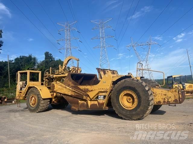 CAT 621F Skrabere