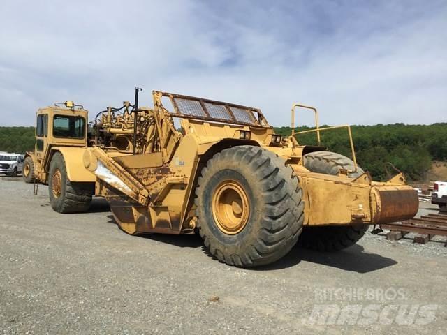 CAT 621G Skrabere