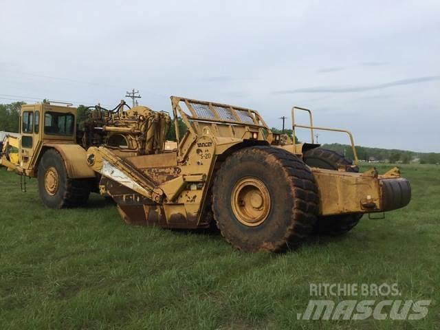 CAT 621G Skrabere