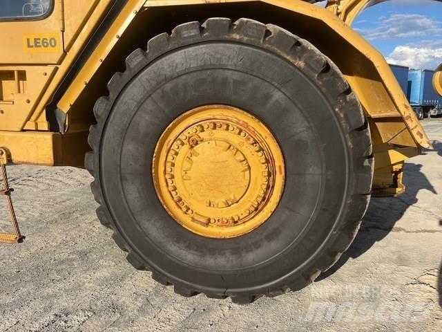 CAT 621G Skrabere