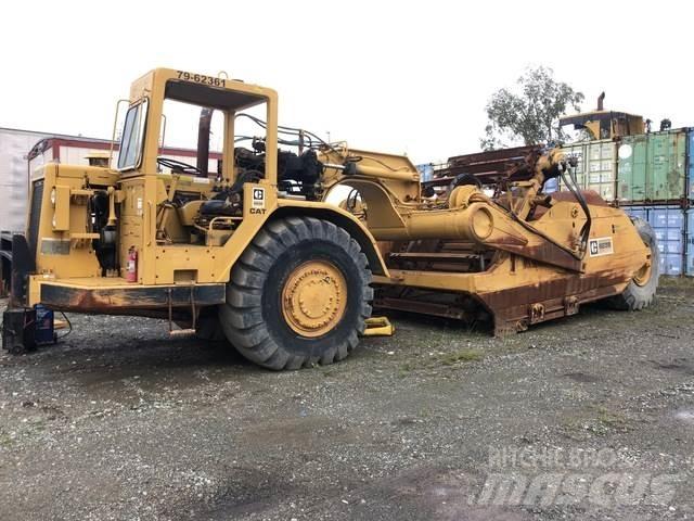 CAT 623B Skrabere