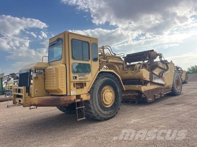 CAT 623G Skrabere