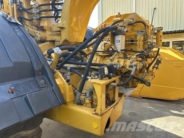 CAT 623k Skrabere