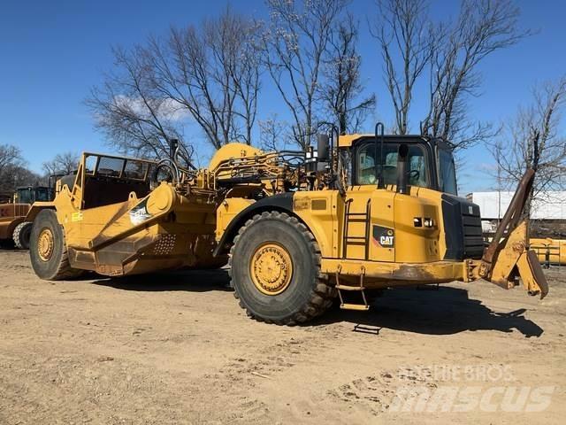 CAT 627H Skrabere