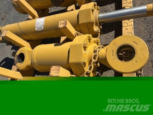 CAT 657E Transport – Andet