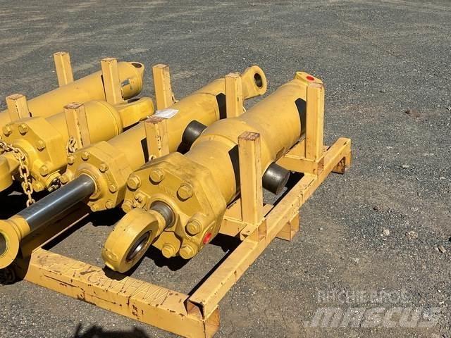 CAT 657E Transport – Andet
