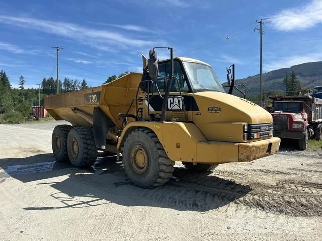 CAT 730 Terrængående lastbiler