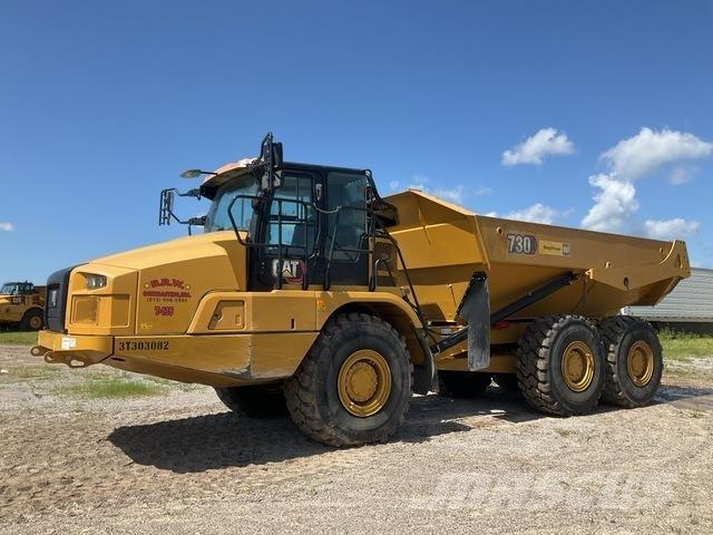 CAT 730 Terrængående lastbiler