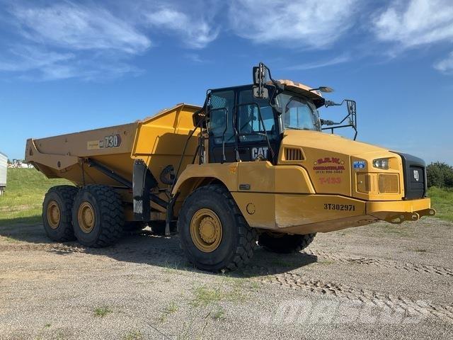 CAT 730 Terrængående lastbiler