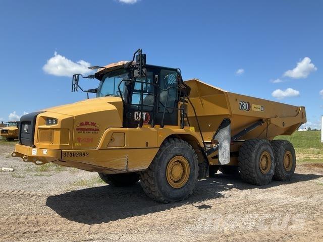 CAT 730 Terrængående lastbiler