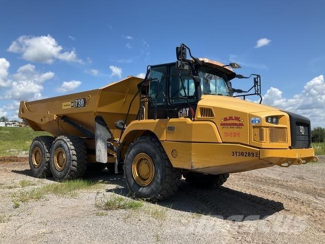 CAT 730 Terrængående lastbiler