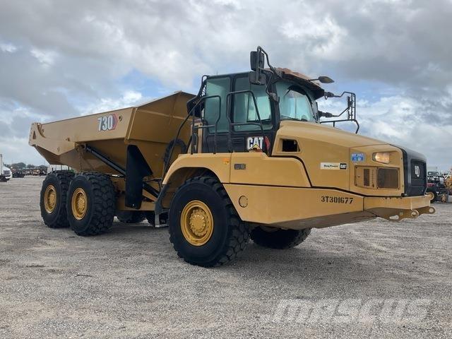 CAT 730 Terrængående lastbiler