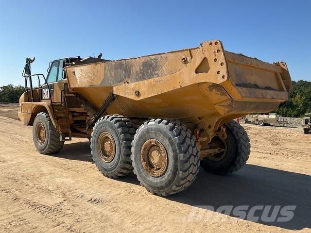 CAT 730C2 Terrængående lastbiler