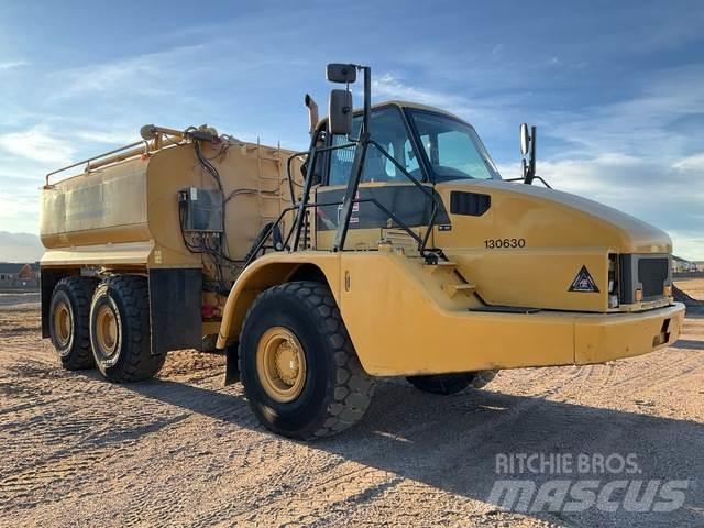 CAT 735 Tankvogne - vand