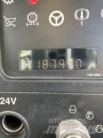 CAT 740 Terrængående lastbiler