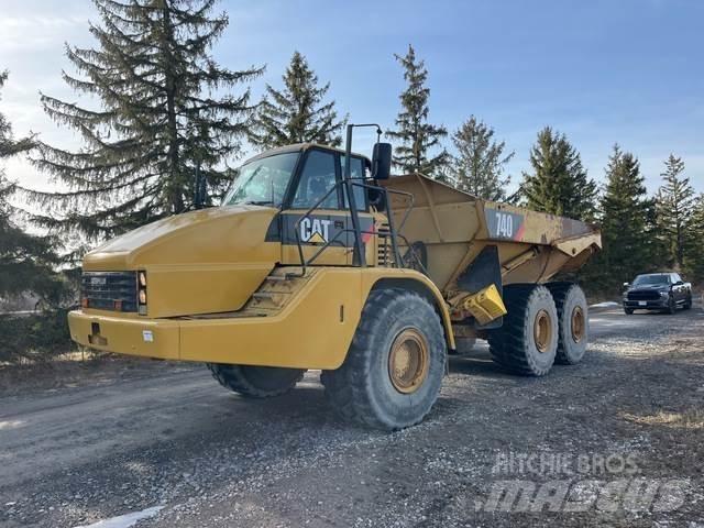 CAT 740 Terrængående lastbiler