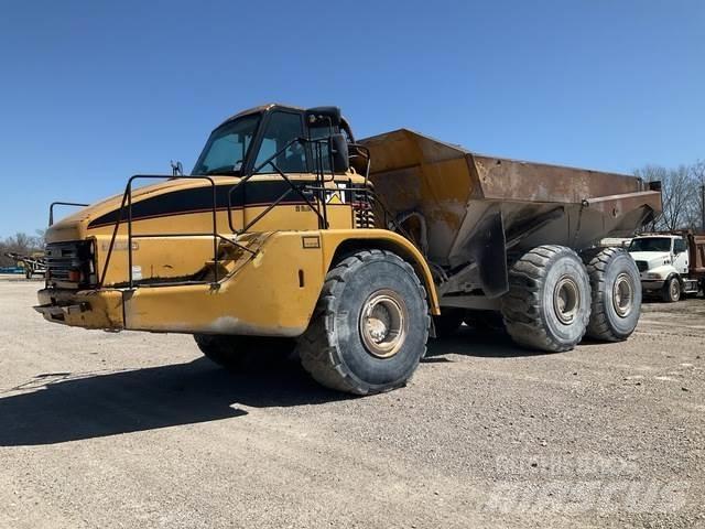 CAT 740 Terrængående lastbiler