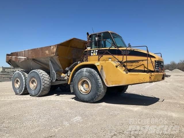 CAT 740 Terrængående lastbiler