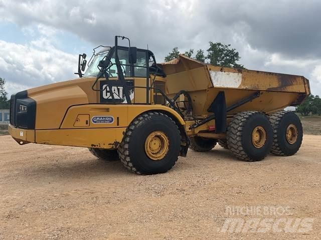 CAT 740B Terrængående lastbiler