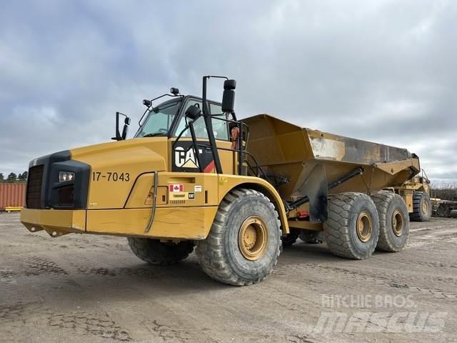 CAT 740B Terrængående lastbiler