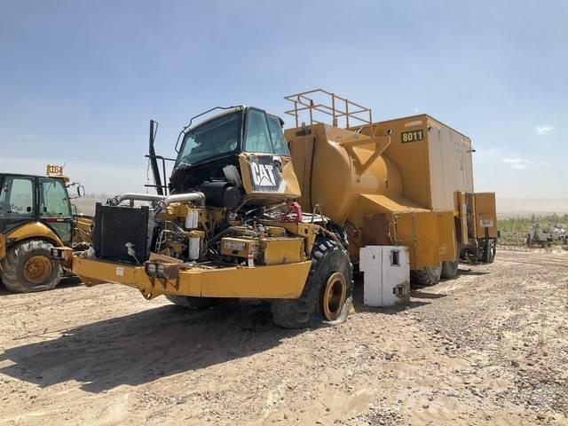 CAT 740B Tankbiler