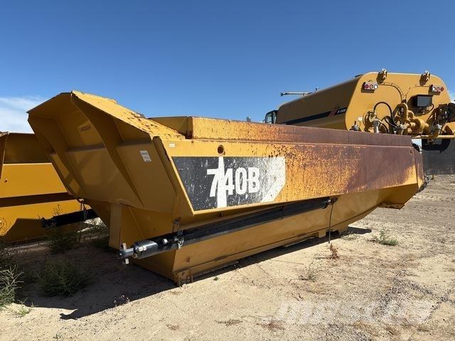 CAT 740B Transport – Andet