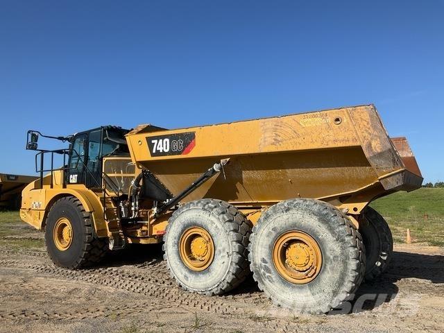 CAT 740GC Terrængående lastbiler