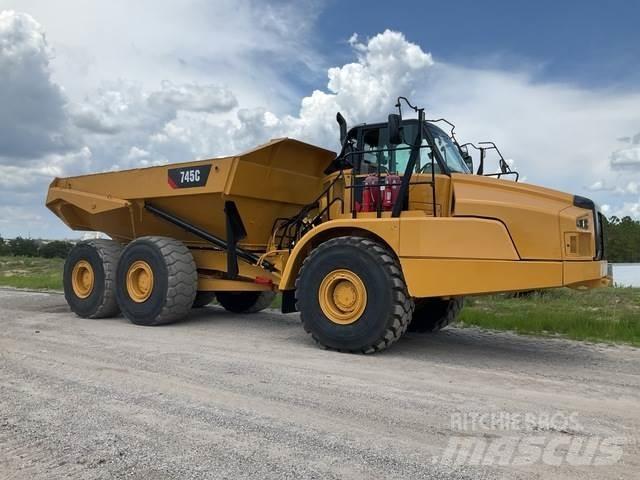 CAT 745C Terrængående lastbiler