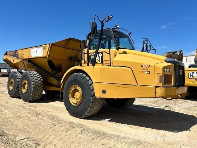 CAT 745C Terrængående lastbiler