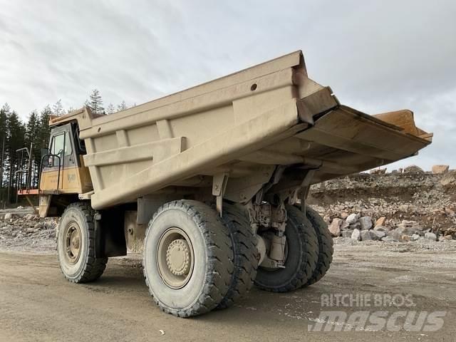 CAT 771D Terrængående lastbiler