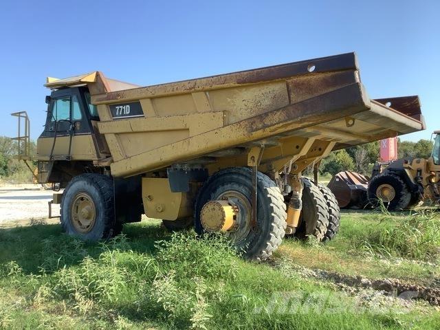 CAT 771D Terrængående lastbiler