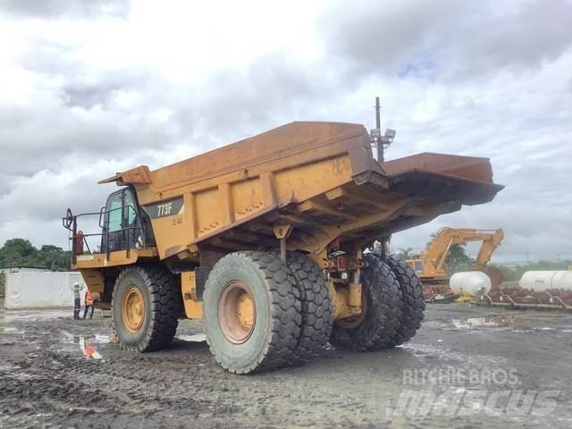 CAT 773F Terrængående lastbiler