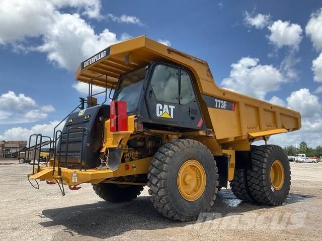 CAT 773F Terrængående lastbiler