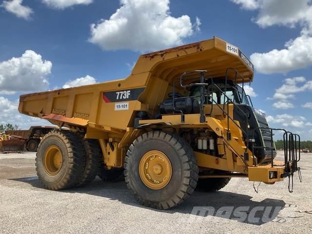 CAT 773F Terrængående lastbiler