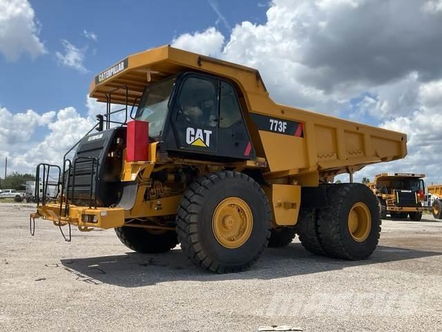 CAT 773F Terrængående lastbiler