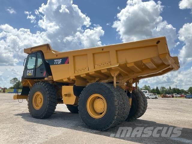 CAT 773F Terrængående lastbiler