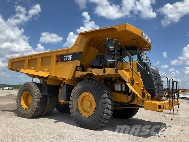 CAT 773F Terrængående lastbiler
