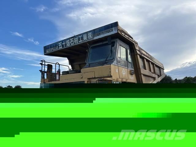 CAT 775D Terrængående lastbiler