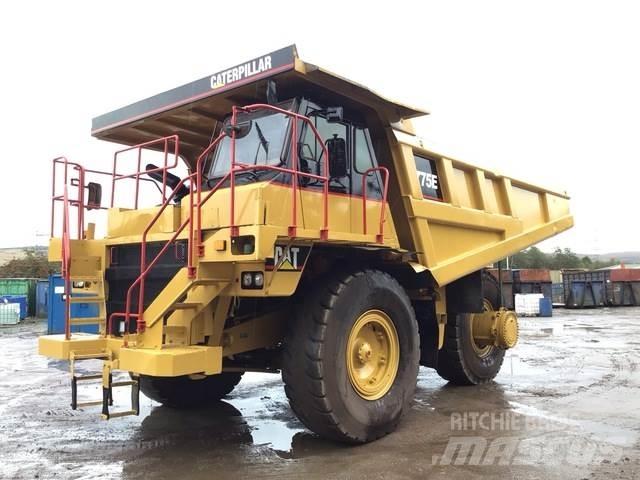 CAT 775E Terrængående lastbiler