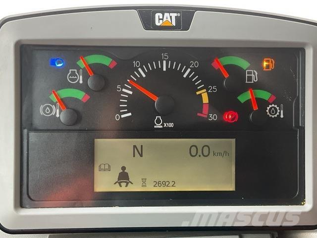 CAT 775G Terrængående lastbiler