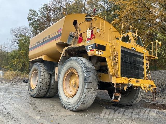 CAT 777B Tankvogne - vand
