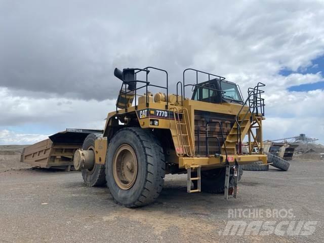 CAT 777D Terrængående lastbiler