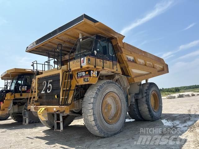 CAT 777D Terrængående lastbiler
