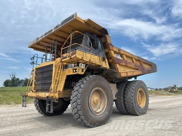 CAT 777D Terrængående lastbiler