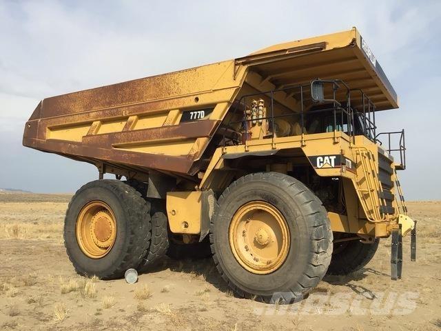 CAT 777D Terrængående lastbiler